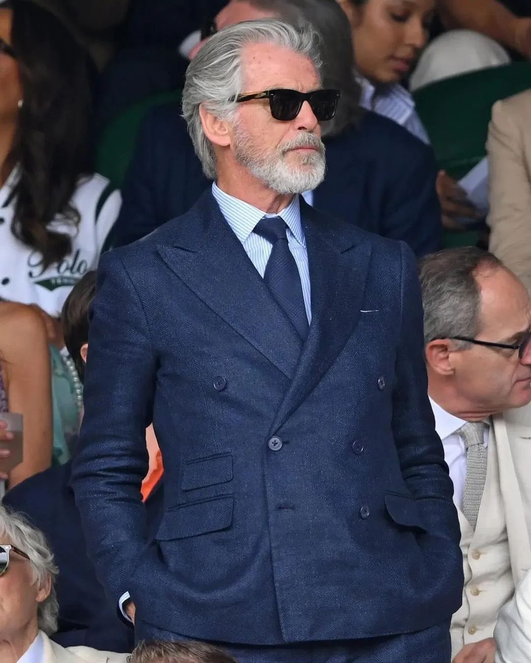 Inspiration dress code James Bond